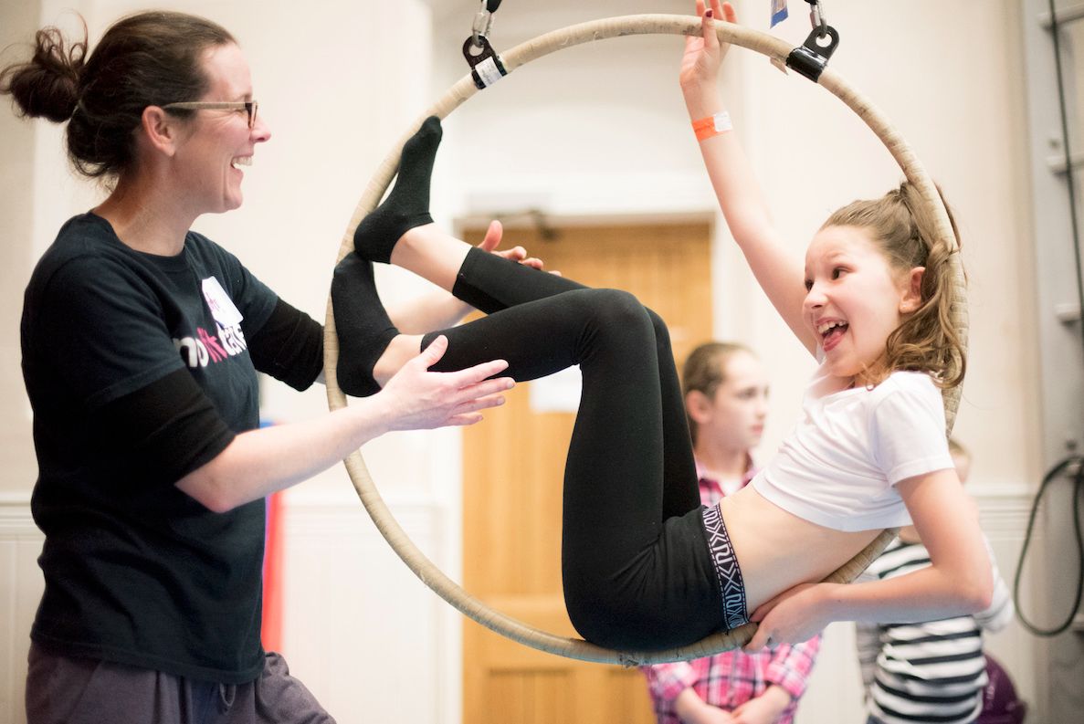 Support a youth circus bursary